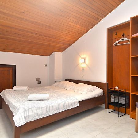 Apartments Nera Fažana Εξωτερικό φωτογραφία